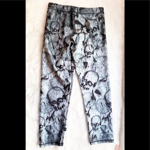 SoulCycle Gray Limited Edition Activewear Leggings - Picture 5 of 6